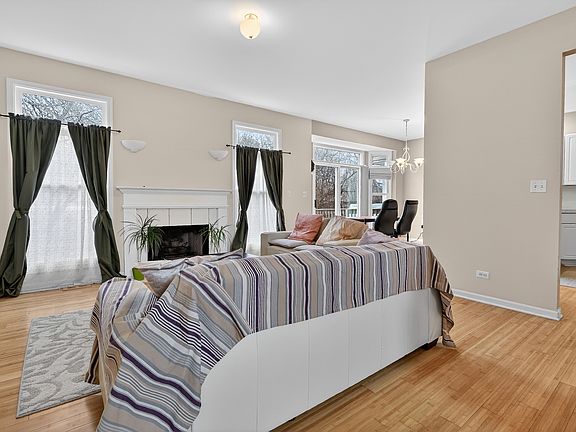 4th image of 126 N Drew Ct #0