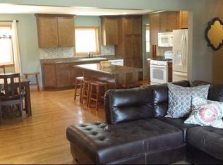 631 E Washington St, Slinger, WI 53086