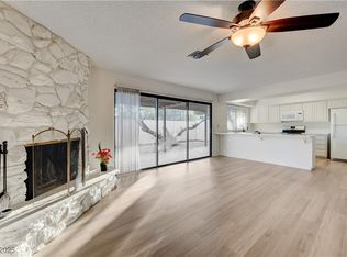 2499 Swan Ln, Las Vegas, NV 89121