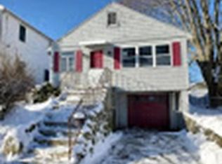 128 Seminole Ave, Waltham, MA 02451