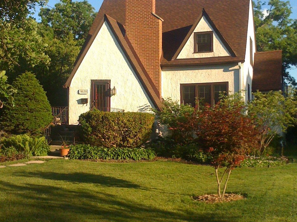 1st image of 1628 Grove Ave