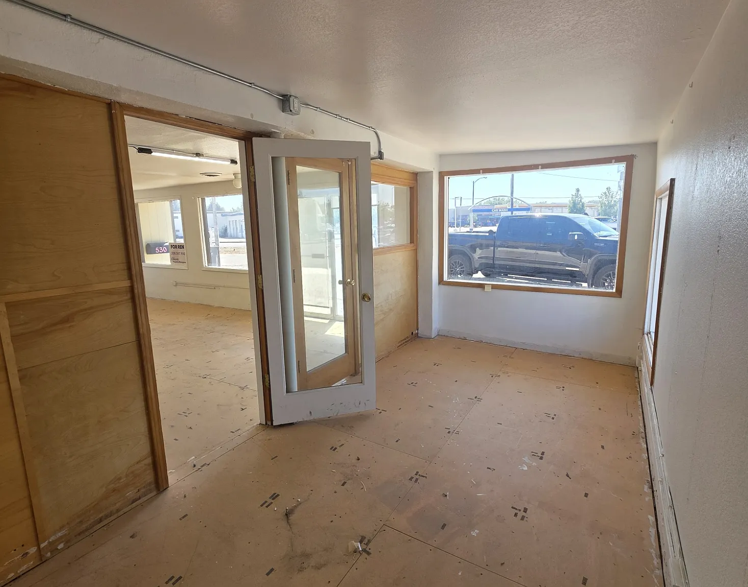 530 South 3rd West St. - - — Photo 4