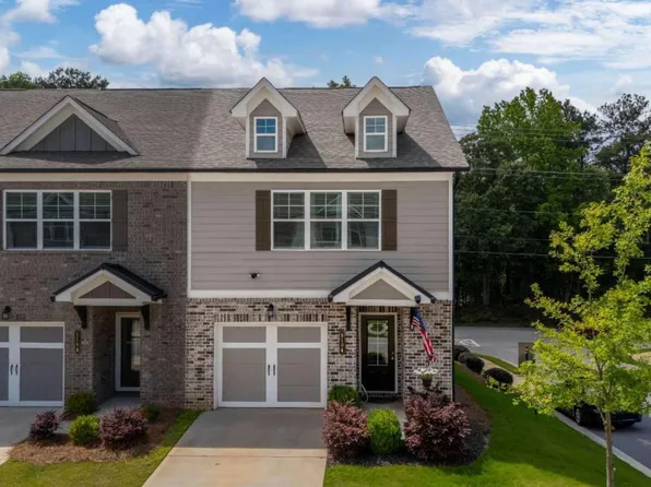 5104 Fox Den Rd, Oakwood, GA 30566