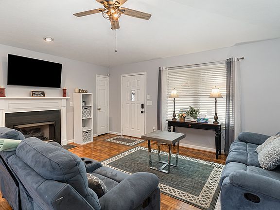 4th image of 4801 Indian Summer Dr