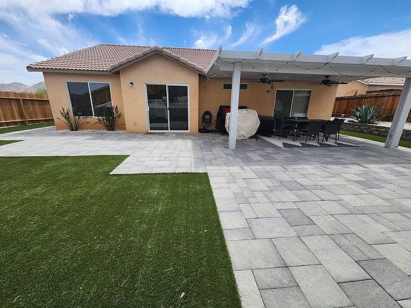 3rd image of 71598 Sunflower Dr