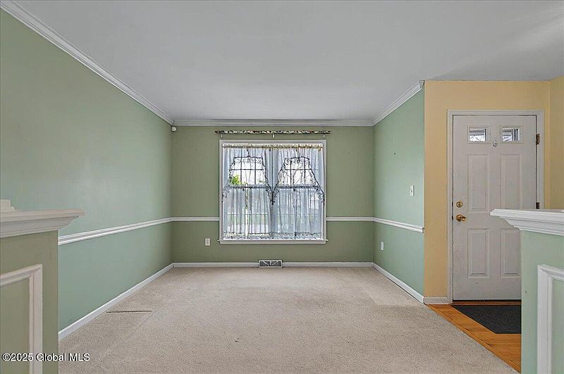 5th image of 4 Meadow Run