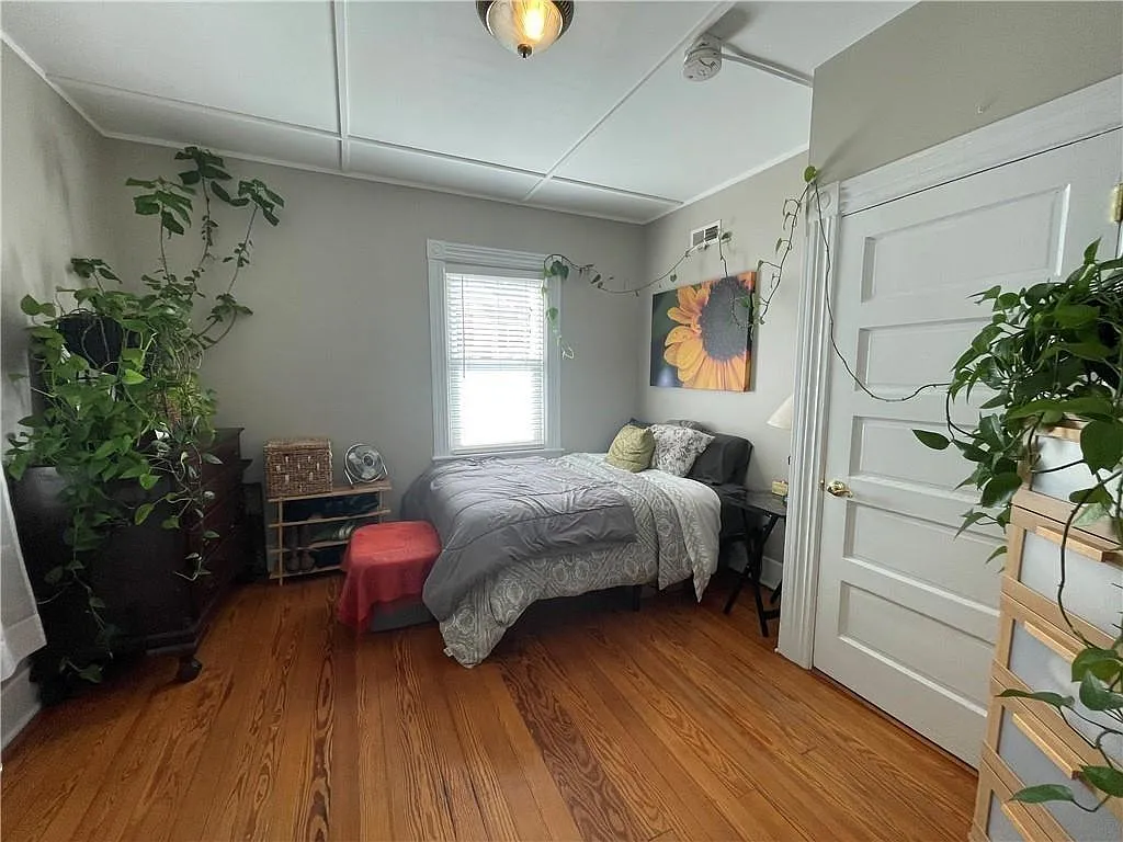 2 bed, 780 sqft, $2,100 — Photo 3