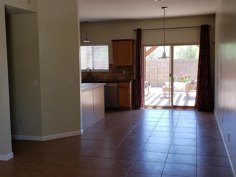 5400 N Mesquite Bosque Way — Photo 2