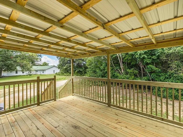 1635 Pine St — Photo 14