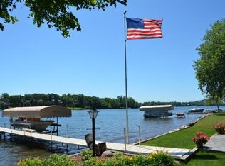 1317 Crystal Lake Rd E, Burnsville, MN 55306