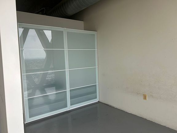 4th image of 2404 Wilshire Blvd APT 12C