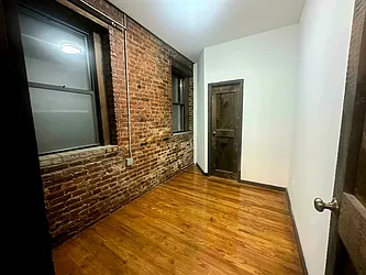 Rented by PocketBroker Inc