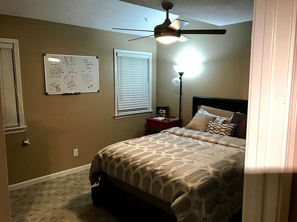 1st Floor Bedroom
