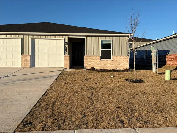 6808 SW Memphis Ave, Bentonville, AR 72713