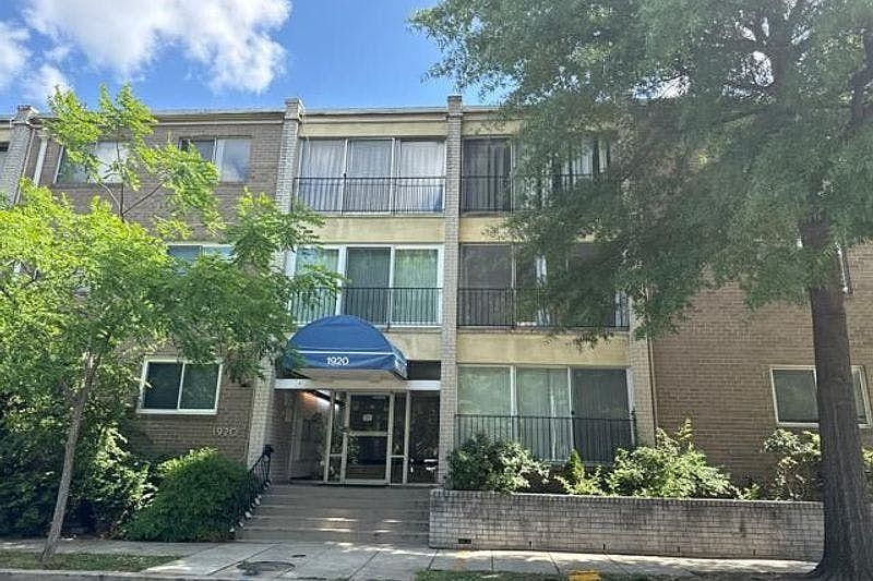 2nd image of 1920 Naylor Rd SE APT T6