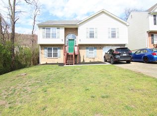 5003 Meadow Crossing Ln NE, Roanoke, VA 24019