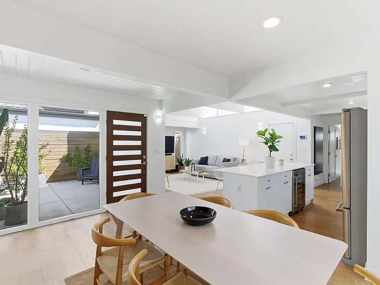 258 Walnut St — Photo 12