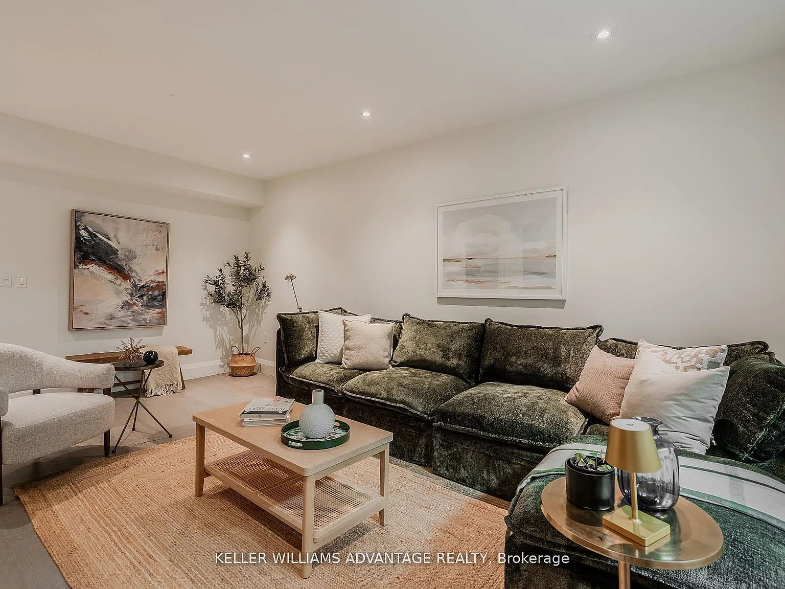 1 bed, $2,400 — Photo 3