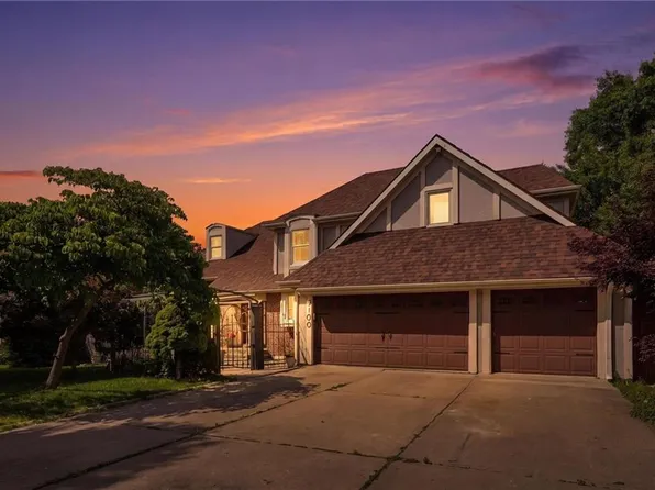4100 NE Shady Lane Dr, Gladstone, MO 64119