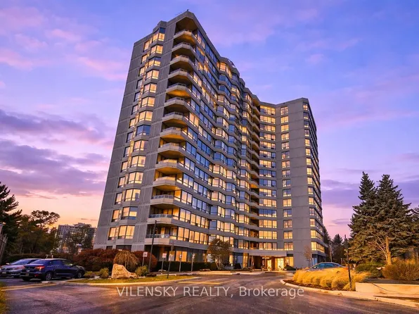 7460 Bathurst St #214, Vaughan, ON L4J 7K9