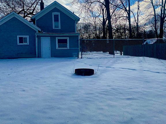 3rd image of 1604 W Washington Ave