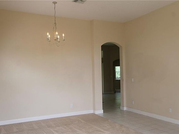 2nd image of 1918 Amaryllis Cir