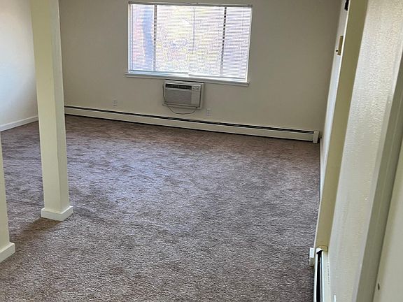4th image of 1144 Douglas Ave APT 11