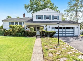 29 Hunt Rd, Somerset, NJ 08873
