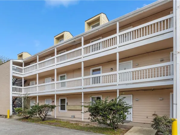 4841 Zenith St, Metairie, LA 70001