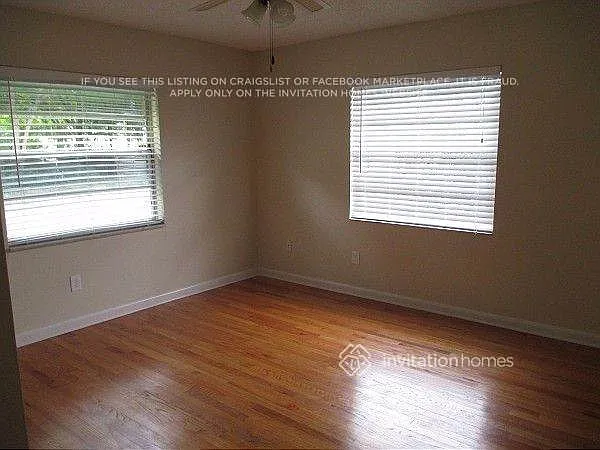 7500 Waunatta Ct — Photo 3