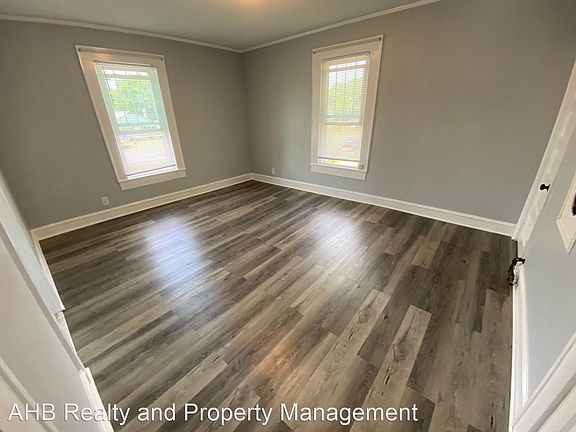 4th image of 426 Beaumont Ct
