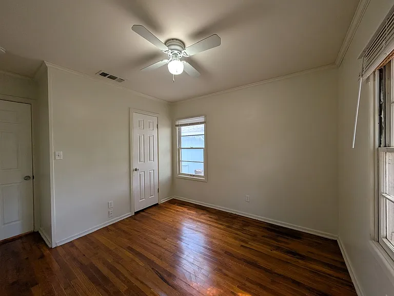 890 Josephine St — Photo 22