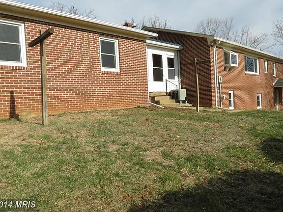 4th image of 13738 Hillside Ave