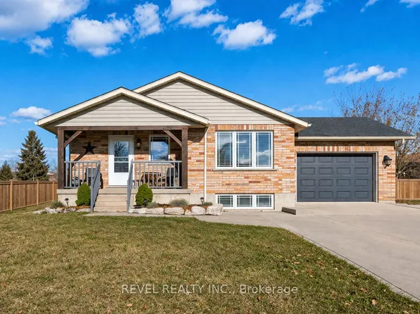 771 Princess St, Wellington North, ON N0G 2L3