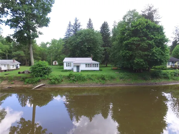 22320 Merganser Ln, Cochranton, PA 16314