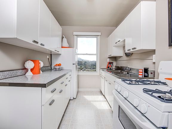 4th image of 55 Chumasero Dr APT 9M