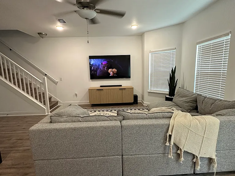 9820 Nature Creek Blvd — Photo 4