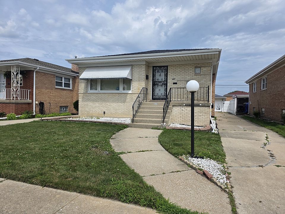 1st image of 601 Yates Ave