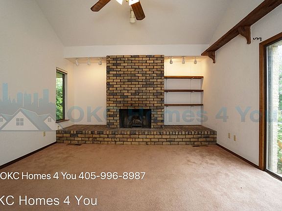 3rd image of 5915 Fox Run Way