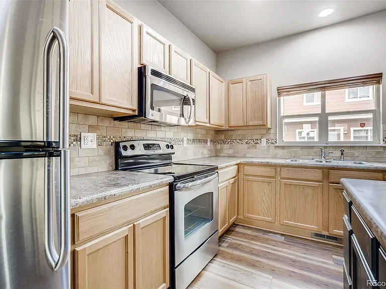 18069 E Saskatoon Pl — Photo 9