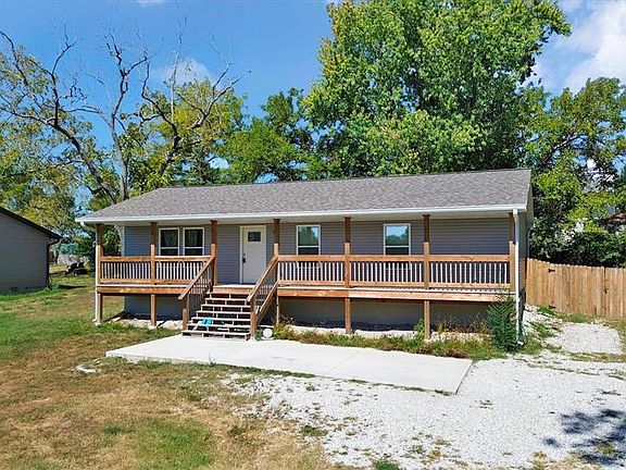 5th image of 307 S Nettleton Ave