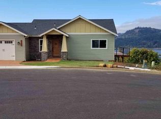 6300 Lakepointe Way, Sweet Home, OR 97386