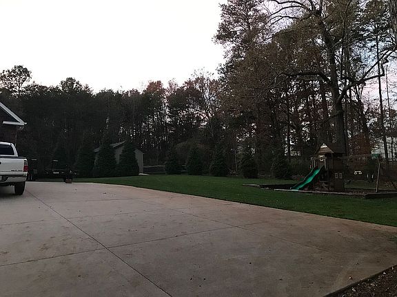 4th image of 2179 Old Wilkesboro Rd