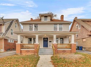 3299 Yorkshire Rd, Cleveland Heights, OH 44118