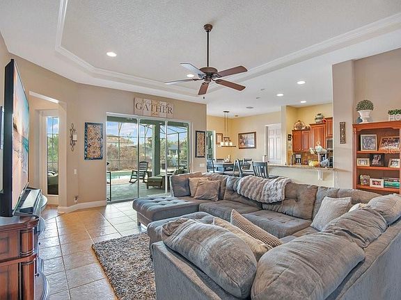 4th image of 353 Hammock Oak Cir