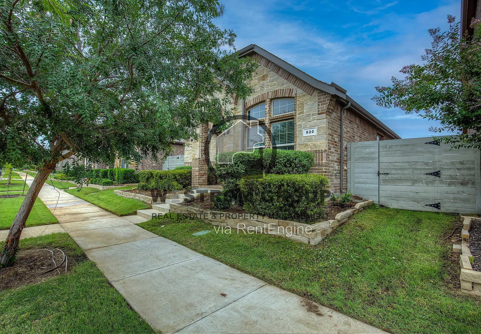 3 bed, 2.5 bath, 1864 sqft, $2,695 — Photo 1