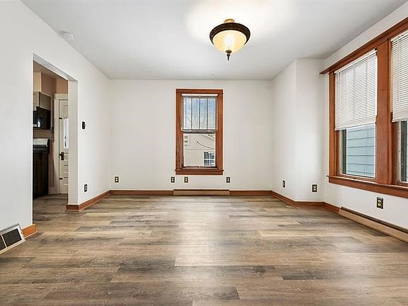 5th image of 3518 7th Ave