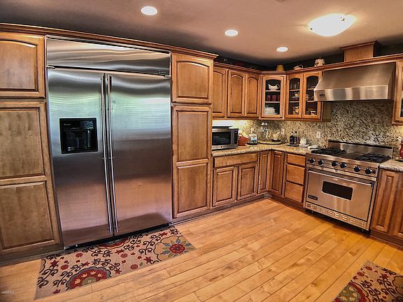 3rd image of 103 Los Padres Dr