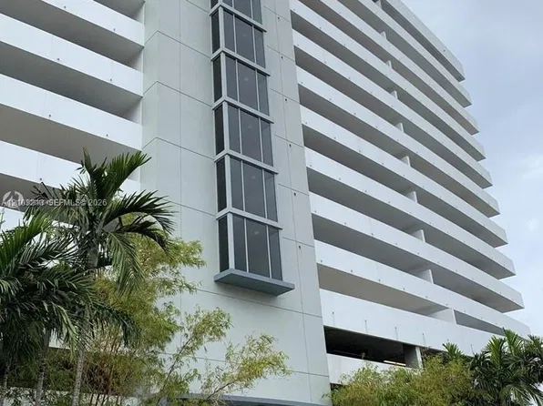 36 NW 6th Ave APT 402, Miami, FL 33128