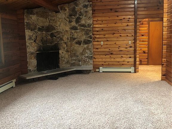 3rd image of 4210 NE Parish Ln